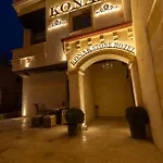 Stone House Hotel