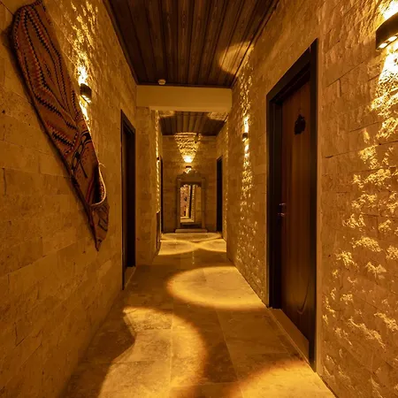 Stone House Hotel *