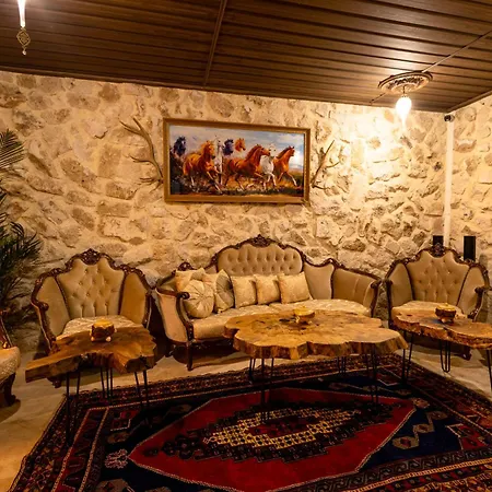 Hotel Stone House